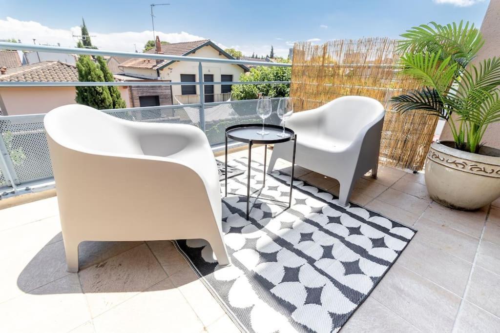 Beautiful Apartment With Terrace + Private Parking Toulouse Luaran gambar